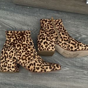 Leopard print bootie
